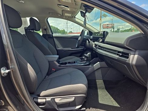 Used 2025 Kia K4 FWD image 21