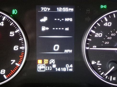 Used 2024 Subaru Crosstrek 2.0i Premium image 21