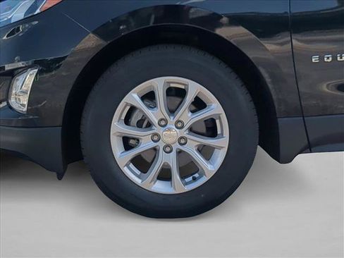 Used 2018 Chevrolet Equinox LS FWD image 22