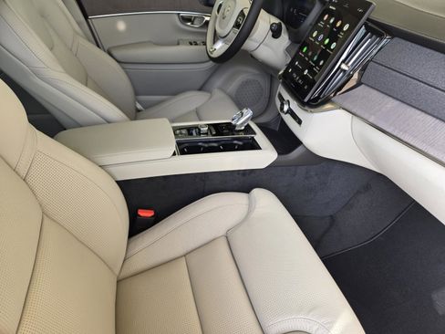 New 2026 Volvo XC90 B6 Ultra w/ Protection Package image 11