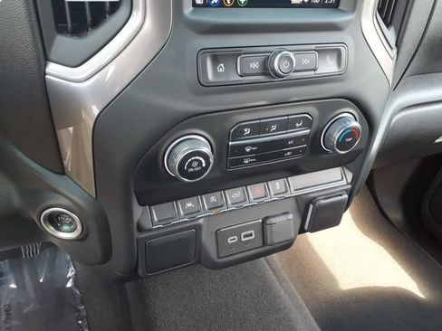 Used 2024 Chevrolet Silverado 1500 Custom w/ Dark Appearance Package AWD/4WD image 23