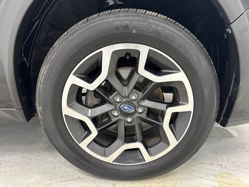 Used 2017 Subaru Crosstrek 2.0i Premium w/ Moonroof Package AWD/4WD image 29