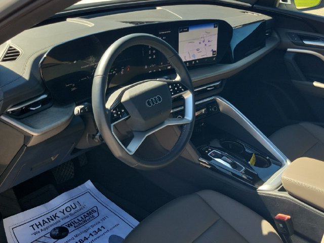 Used 2025 Audi Q5 Premium w/ Convenience Package AWD/4WD image 8