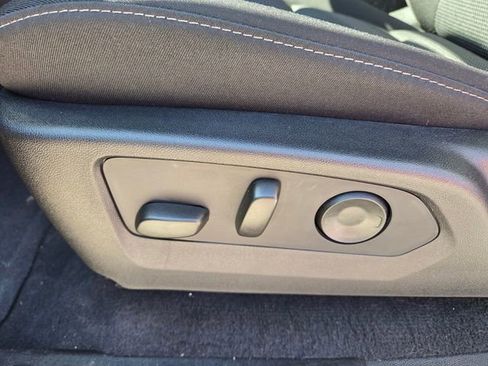 New 2026 GMC Canyon Elevation w/ Convenience Package image 4