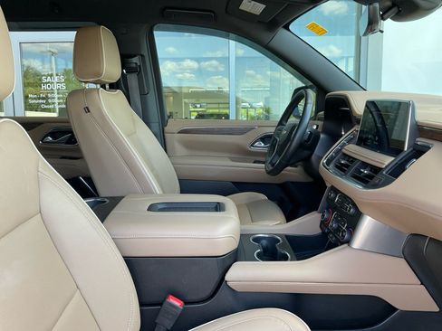 Used 2024 Chevrolet Tahoe Premier AWD/4WD image 30