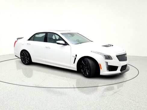 Used 2019 Cadillac CTS V w/ Luxury Package image 6