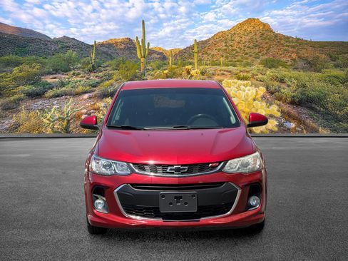 Used 2018 Chevrolet Sonic LT w/ Convenience Package FWD image 5