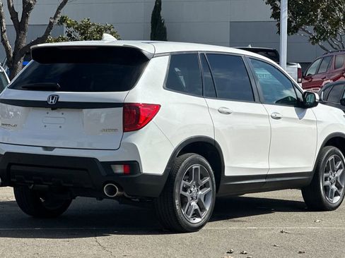 Used 2023 Honda Passport EX-L image 4