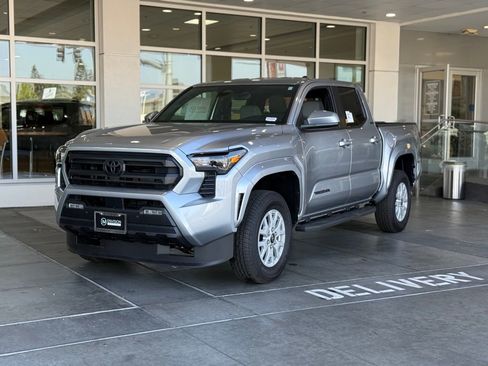 New 2025 Toyota Tacoma SR5 image 2