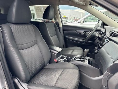 Used 2018 Nissan Rogue SV FWD image 29