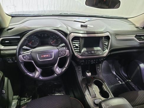 Used 2018 GMC Acadia SLE w/ Driver Alert Package I image 4