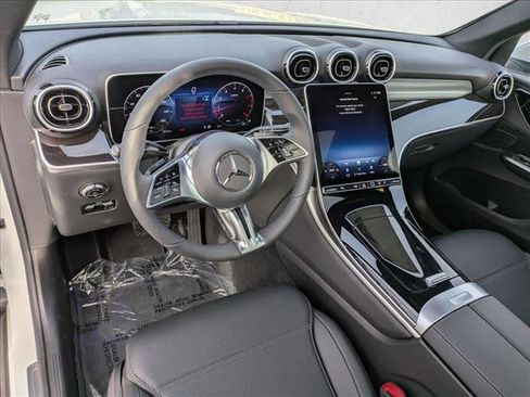 Used 2026 Mercedes-Benz GLC 300 4MATIC image 10