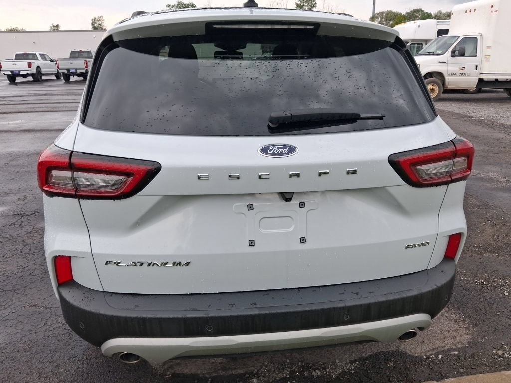 Used 2025 Ford Escape Platinum AWD/4WD image 4