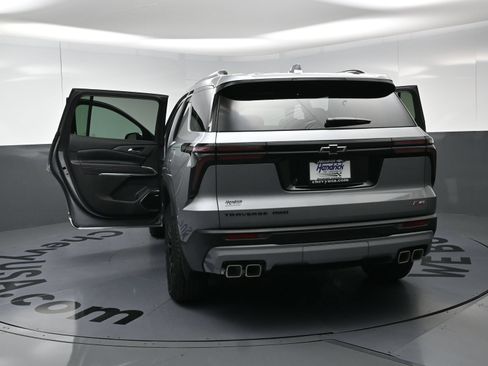 Used 2026 Chevrolet Traverse Z71 w/ Enhanced Driving Package AWD/4WD image 28
