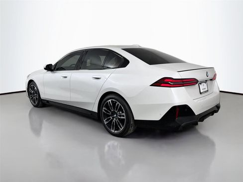 New 2026 BMW 530i w/ M Sport Package RWD image 8