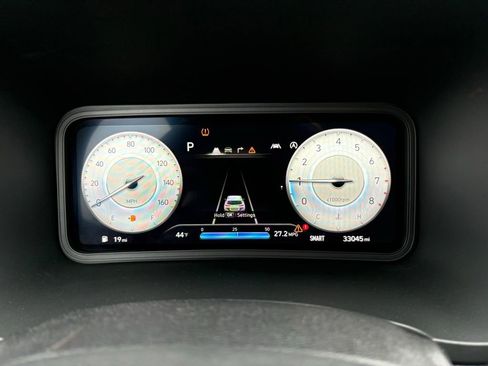 Used 2023 Hyundai Kona Limited image 19