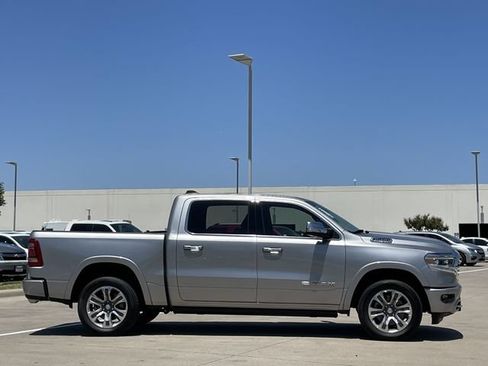 Used 2022 RAM 1500 Limited w/ Body Color Bumper Group AWD/4WD image 3