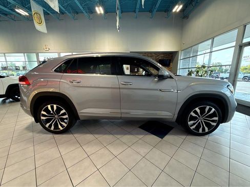 Used 2020 Volkswagen Atlas Cross Sport SEL Premium R-Line AWD/4WD image 16