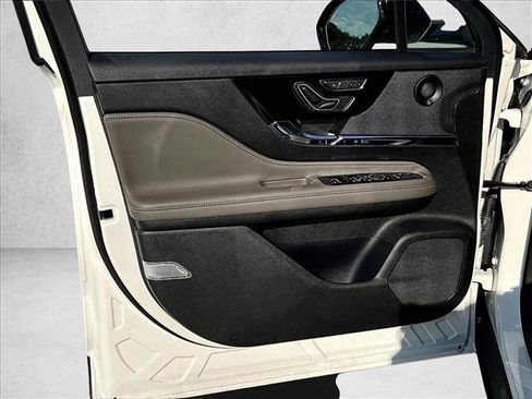 Used 2024 Lincoln Corsair FWD w/ Equipment Group 102A image 18