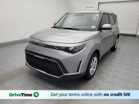Used 2025 Kia Soul LX image 1
