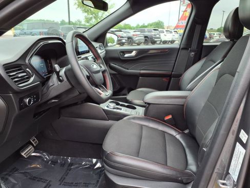 Used 2023 Ford Escape ST-Line image 10