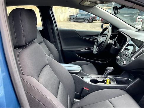 Used 2024 Chevrolet Malibu LT FWD image 9
