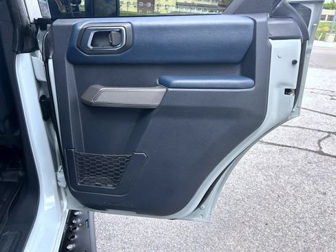Used 2021 Ford Bronco First Edition AWD/4WD image 18