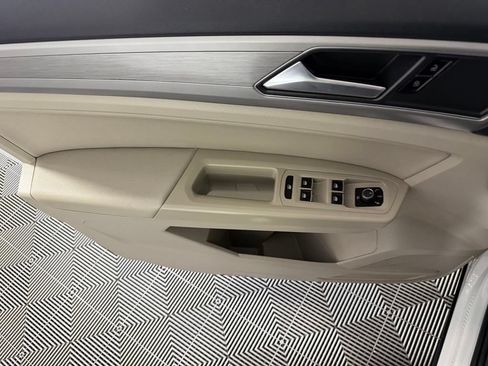 Used 2019 Volkswagen Atlas SE FWD image 23