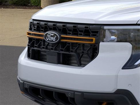 New 2025 Ford Maverick Tremor image 18