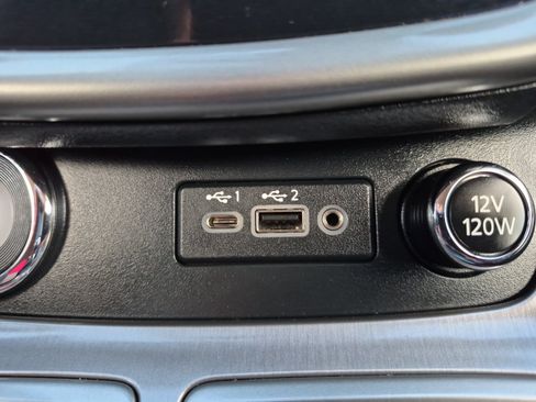 Used 2024 Nissan Murano SV FWD image 19