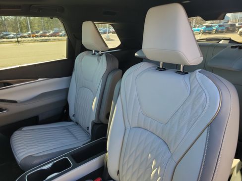 New 2026 INFINITI QX60 Autograph w/ Dark Cargo Package image 28