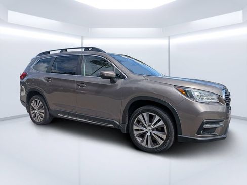 Used 2022 Subaru Ascent Limited w/ Technology Package AWD/4WD image 1