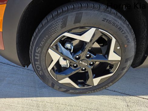 New 2026 Kia Seltos S image 8