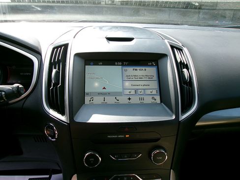 Used 2018 Ford Edge SEL w/ Equipment Group 201A image 15