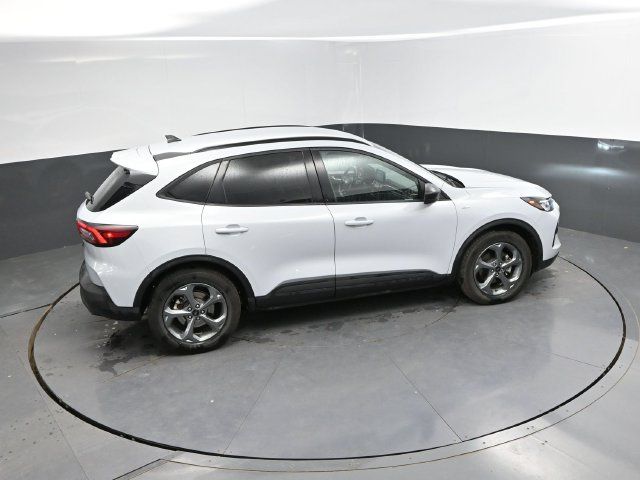 Used 2025 Ford Escape ST-Line FWD image 35