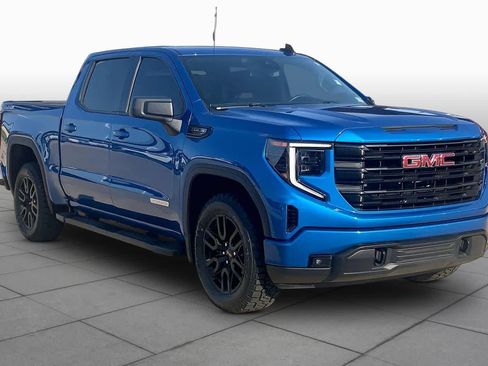 Used 2024 GMC Sierra 1500 Elevation w/ X31 Off-Road Package AWD/4WD image 3