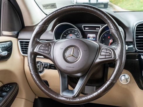 Used 2016 Mercedes-Benz GLE 350 4MATIC w/ Premium Package image 24