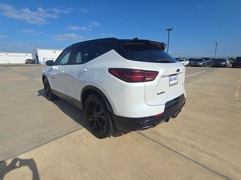 Used 2023 Chevrolet Blazer RS w/ Driver Confidence II Package FWD image 6
