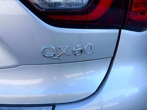 Used 2020 INFINITI QX60 Luxe w/ Essential Package image 18