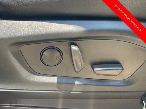 Used 2020 Ford Explorer XLT w/ Equipment Group 202A image 16