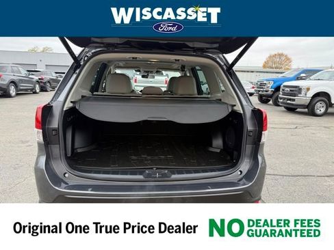 Used 2022 Subaru Forester Limited image 12
