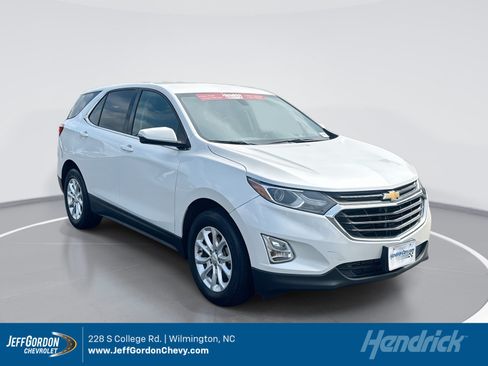 Used 2018 Chevrolet Equinox LT FWD image 1