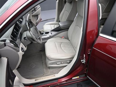 Used 2017 Buick Enclave Leather w/ Trailering Package image 11