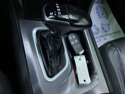Used 2021 Dodge Charger SXT w/ Leather Interior Group RWD image 23
