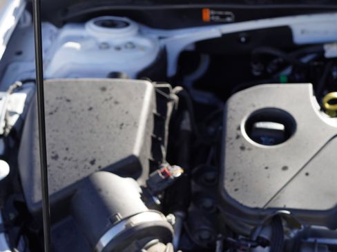 Used 2024 Chevrolet Malibu LT image 46