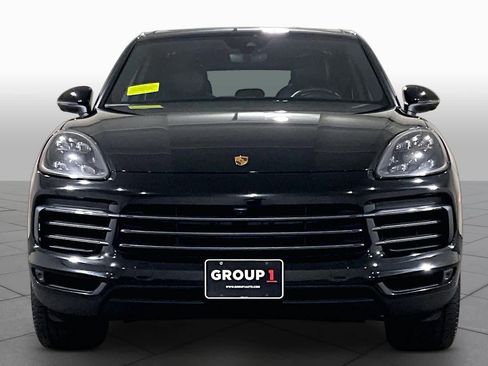 Used 2023 Porsche Cayenne S Platinum AWD/4WD image 3