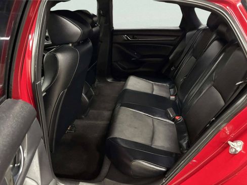 Used 2018 Honda Accord Sport image 16