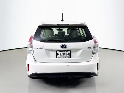 Used 2015 Toyota Prius V Five FWD image 6