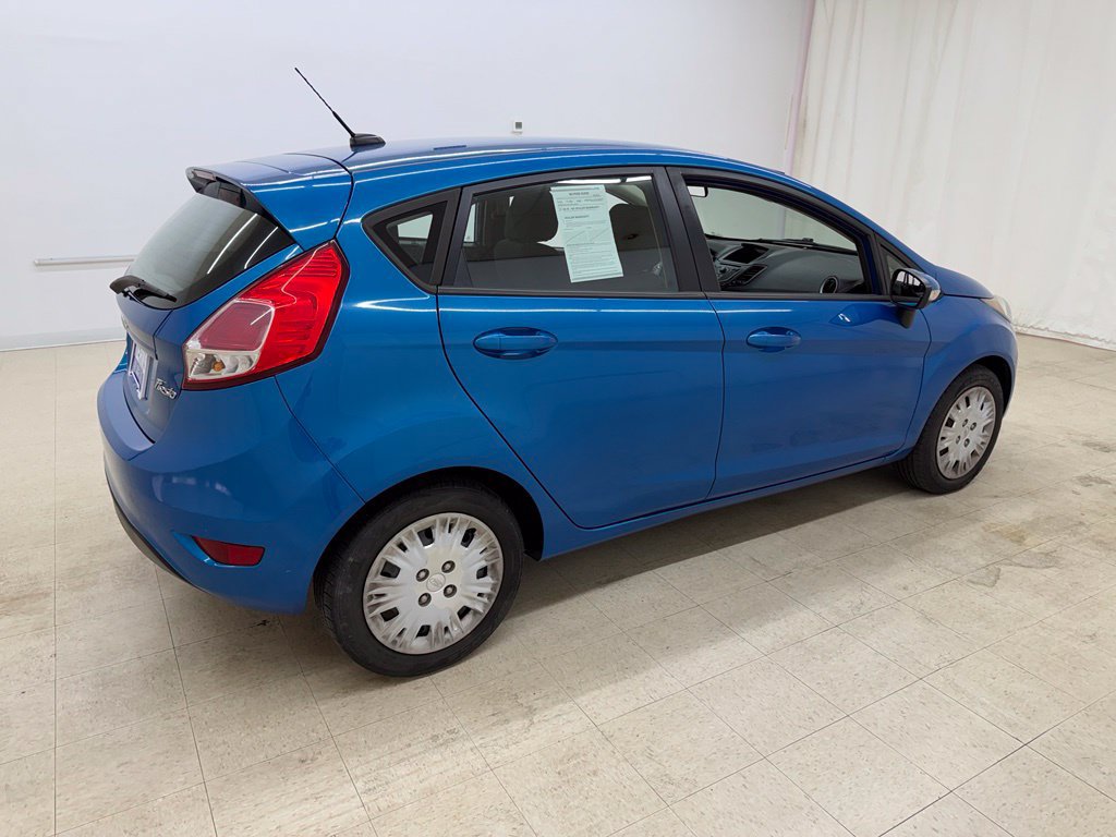 Used 2015 Ford Fiesta SE FWD image 6