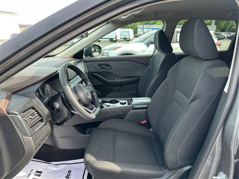 Used 2023 Nissan Rogue S AWD/4WD image 9